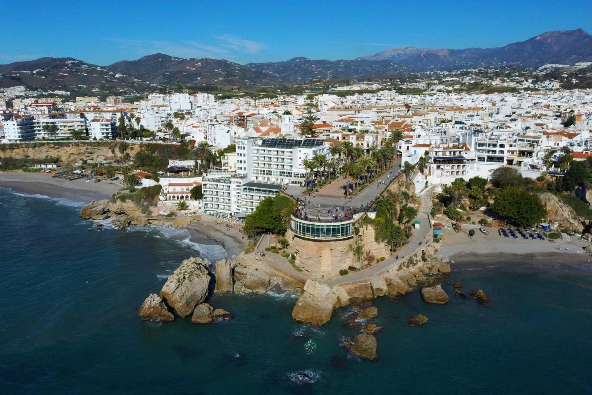 Apartamento La Casa Del Abuelo Nerja Exterior photo